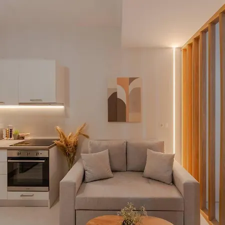 Jv Luxury Acropolis